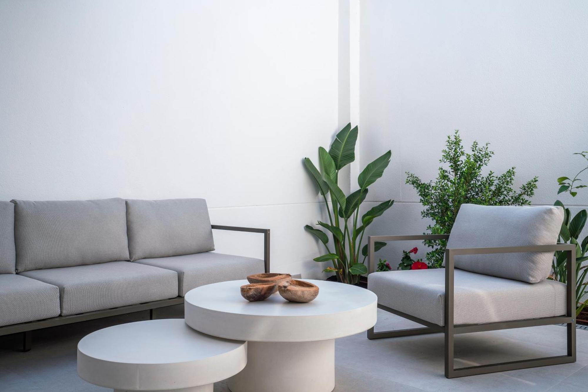 Sitges Spaces Garden Condo-2 Bedrooms, 2 Bathrooms, Garden Terrace, Near Center, Sleeps Up To 6- Monthly Rentals Only Exteriör bild