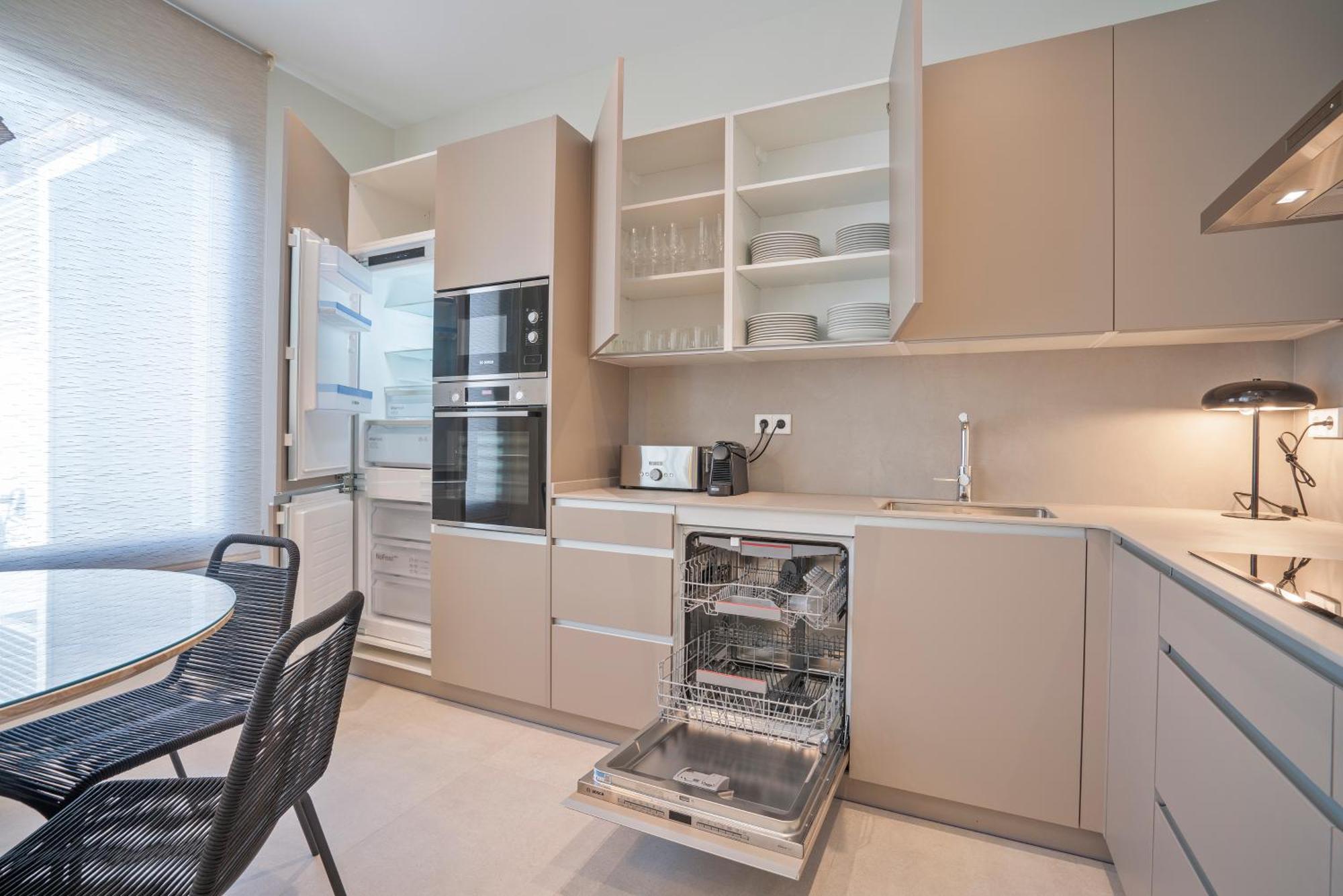 Sitges Spaces Garden Condo-2 Bedrooms, 2 Bathrooms, Garden Terrace, Near Center, Sleeps Up To 6- Monthly Rentals Only Exteriör bild