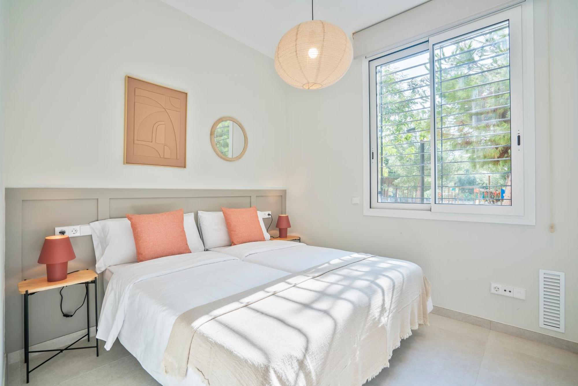 Sitges Spaces Garden Condo-2 Bedrooms, 2 Bathrooms, Garden Terrace, Near Center, Sleeps Up To 6- Monthly Rentals Only Exteriör bild
